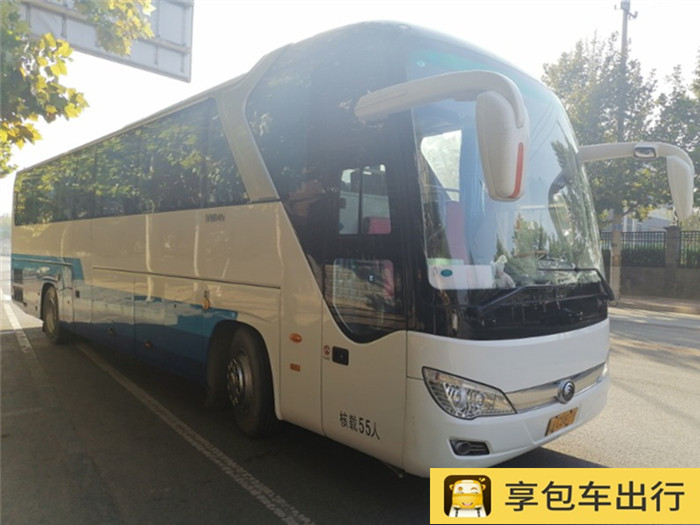 55座宇通客车大巴车(可坐乘客55人)