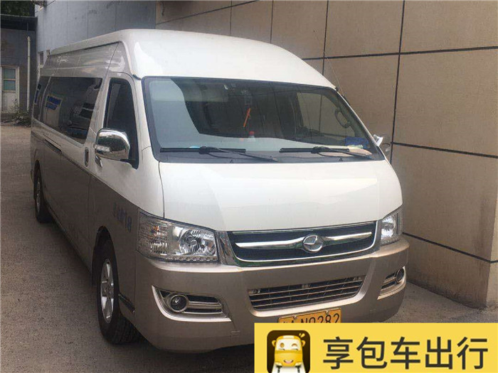 11座海狮商务车大型商务车（可坐乘客11人）
