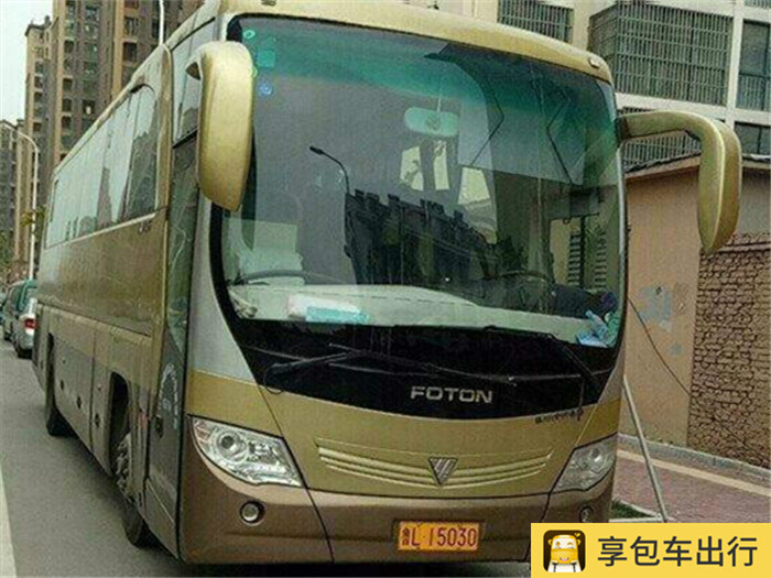 43座金旅大巴车（可坐乘客43人）