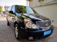 6座别克GL8 陆尊小型商务车